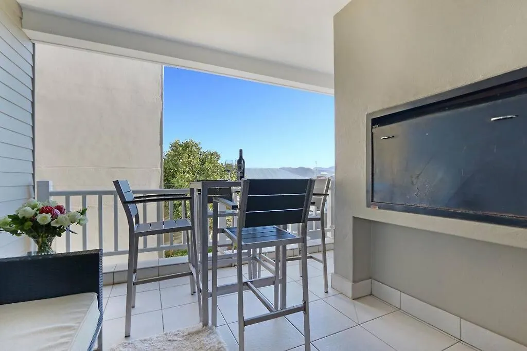Penguin Haven . Luxury 2 Bedroom, Boulders Beach. Cape Town