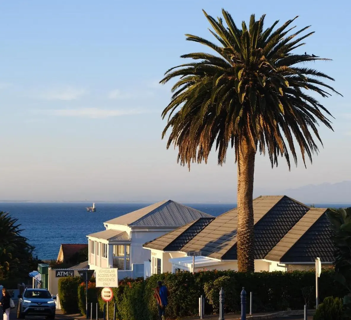 Penguin Haven . Luxury 2 Bedroom, Boulders Beach. Cape Town